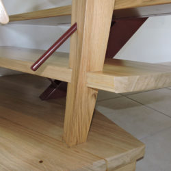 Escalier limon central, garde corps en fer forge, rambarde, balustrade en fer forgé, escalier fer forge chene, ferronnier, ferronnerie Pau, Angais, 64, orthez, Tarbes