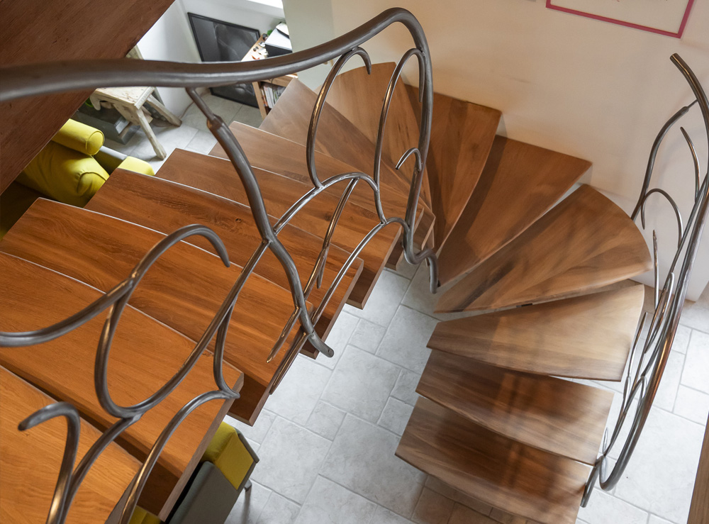 Escalier à limon central – Réf BLC